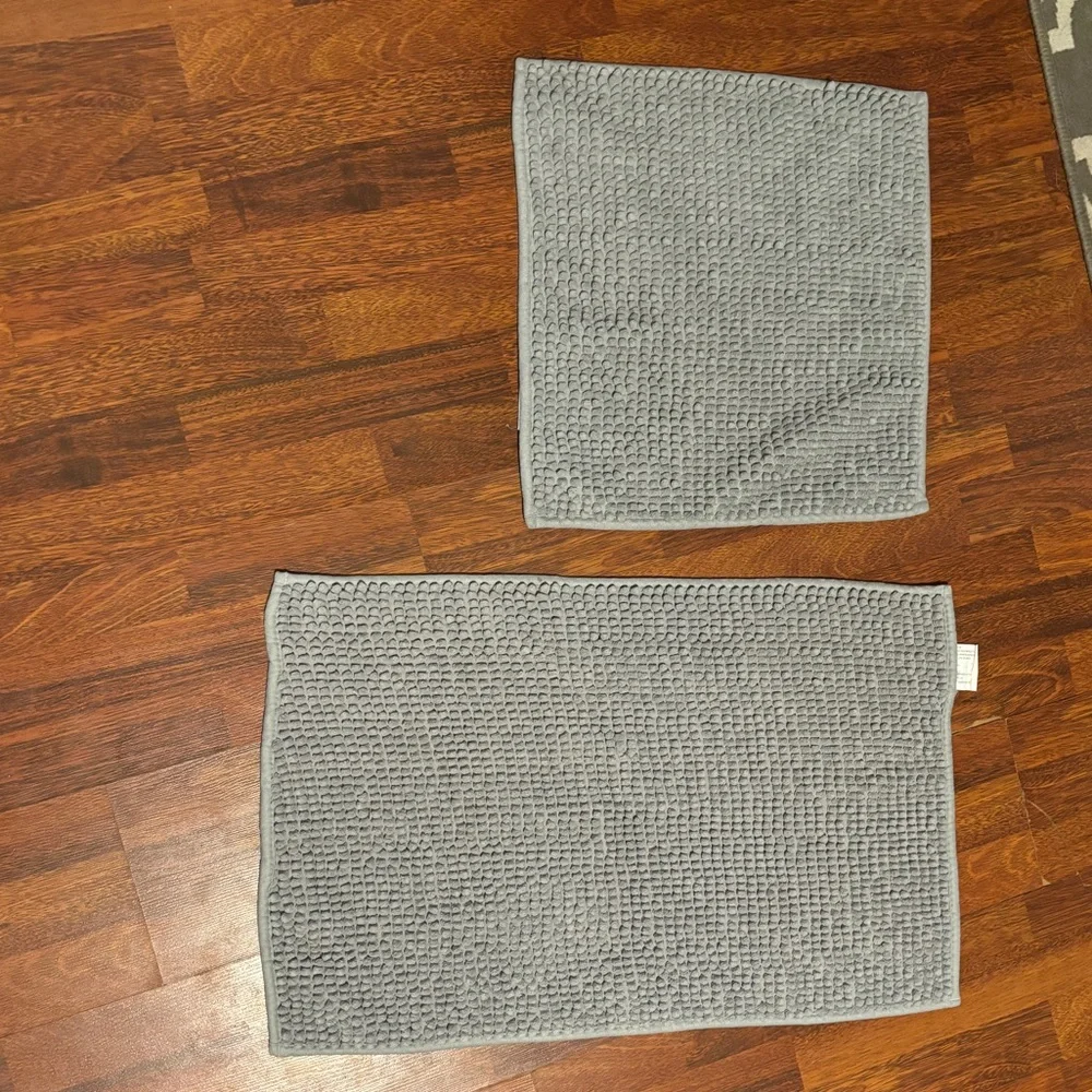 Plush Bath Mat Set